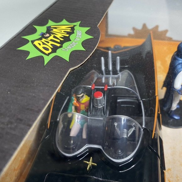🆕️Jada Classic Batman & Batmobile Diecast NEW - Picture 9 of 11